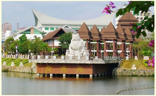 王依鲍汁焖锅加盟开店贵不贵