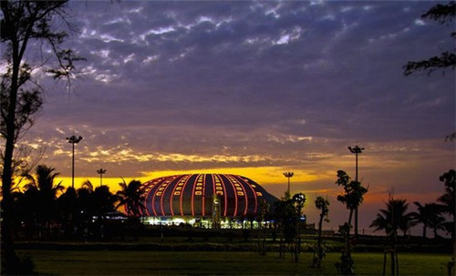 百滋百特甜甜圈在东至县时尚甜品市场潜力怎么样，在东至县适合90后的时尚甜品加盟品牌有哪些