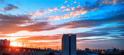 嗨捞嗨捞十元小火锅加盟在潼南县开店有哪些优惠，在潼南县加盟特色火锅风险大不大